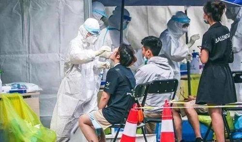 昆明疫情男子见网红,引发网友热议